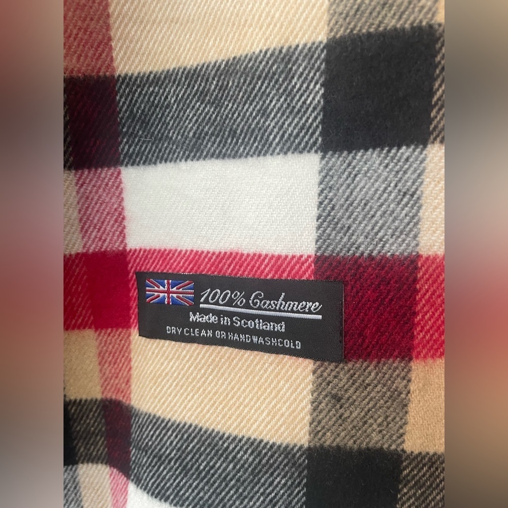 Made in Scotland wide 100% cashmere red, tan, black plaid scarf, fringe detail - Picture 3 of 5